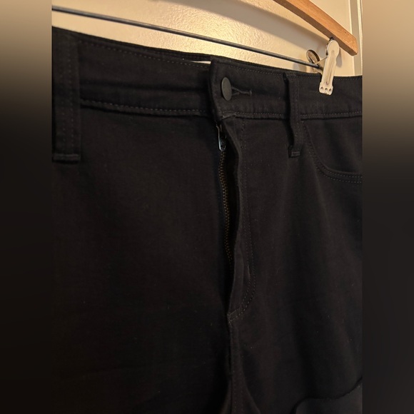 Universal Thread High Rise Midi Shorts - Picture 4 of 7